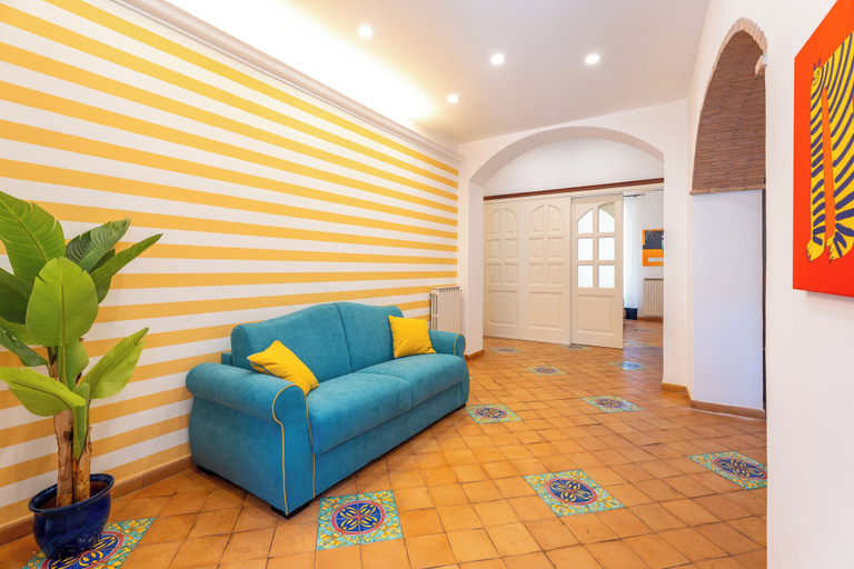 Interior 3, YourHome - Arches Loft n. 10, Napoli