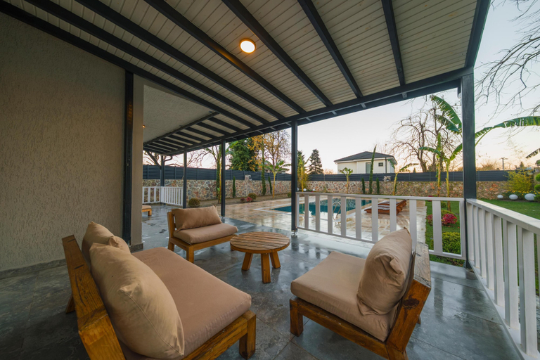 Terrace/patio 2, Luku Villa