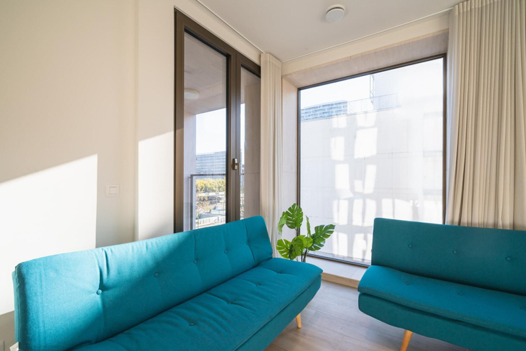 Living room 3, Elegant City Hub for 8 With Terrace, Antwerpen