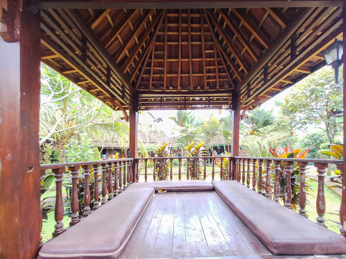 Facility 5, RedDoorz @ Setumbu Family Cottage Borobudur, Magelang