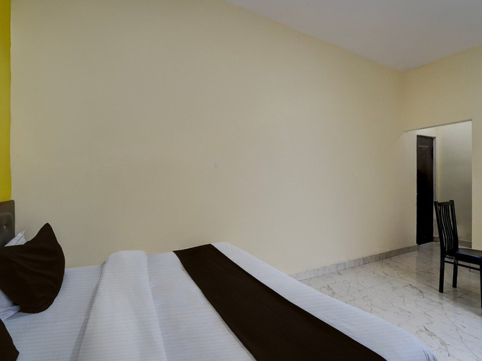 Room 2, Classic With Balcony Samne Ghat, Varanasi