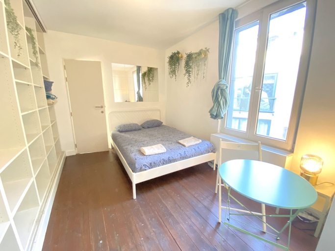 Room 4, Charming Street Room in Antwerp, Antwerpen