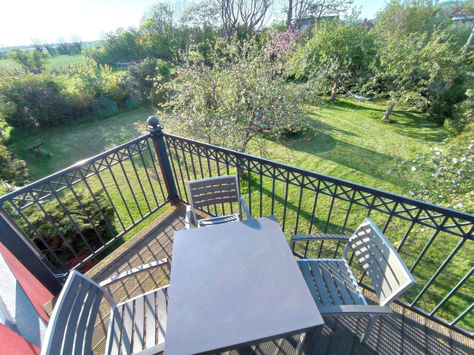 Balcony 5, Moderne Ferienwohnung mit Meerblick, Ostholstein