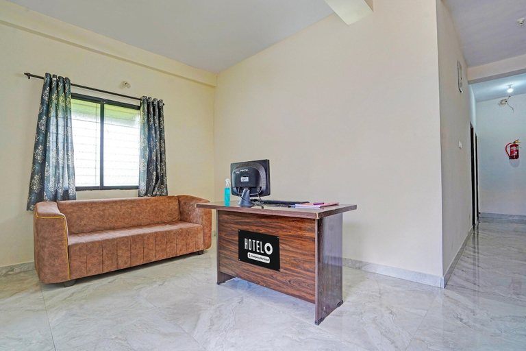 Reception 4, Deluxe V7 Inn Service Apartment, Nagpur