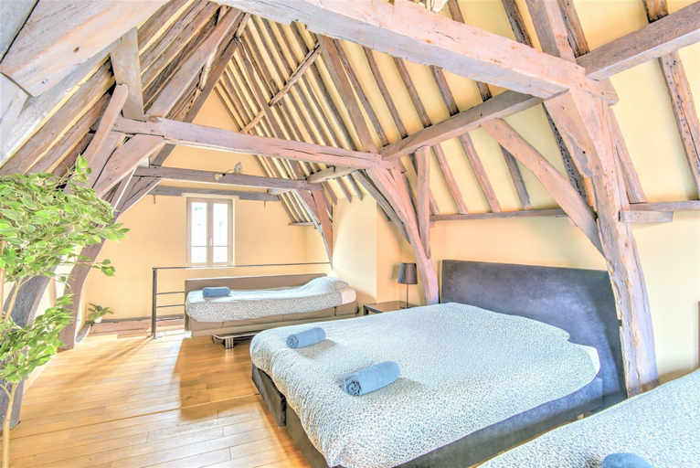 Room 4, Temple Triplex Spacious Apartment, Antwerpen