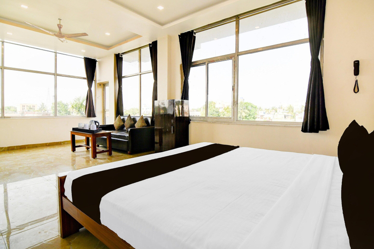 Room 3, Deluxe Howrah Tanima Villa, Haora