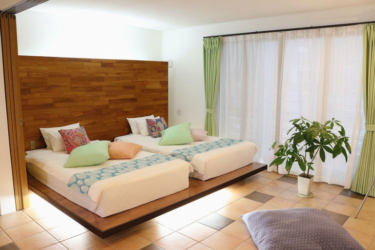 Bedroom 2, Beach Room, Onna