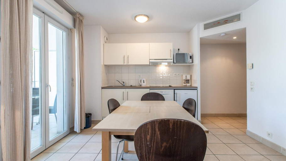 Dining, Riviera Stay for 2 With AC, Alpes-Maritimes