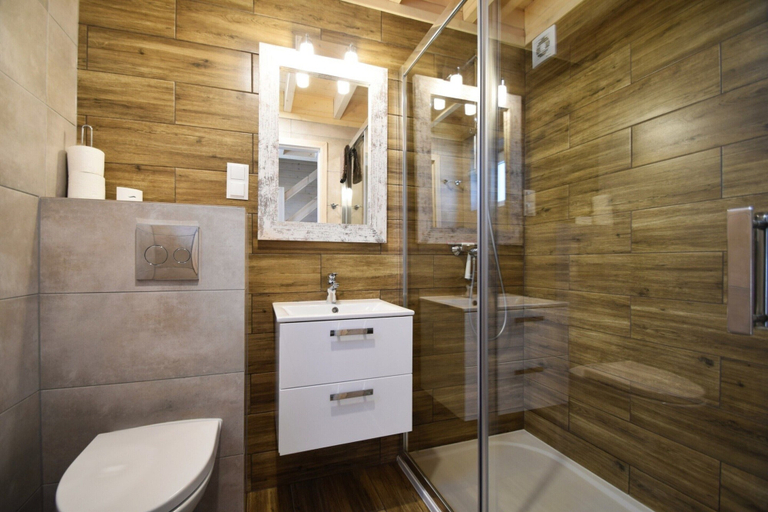 Bathroom 2, Comfortable Holiday Homes With a Beautiful Garden, Gryfice