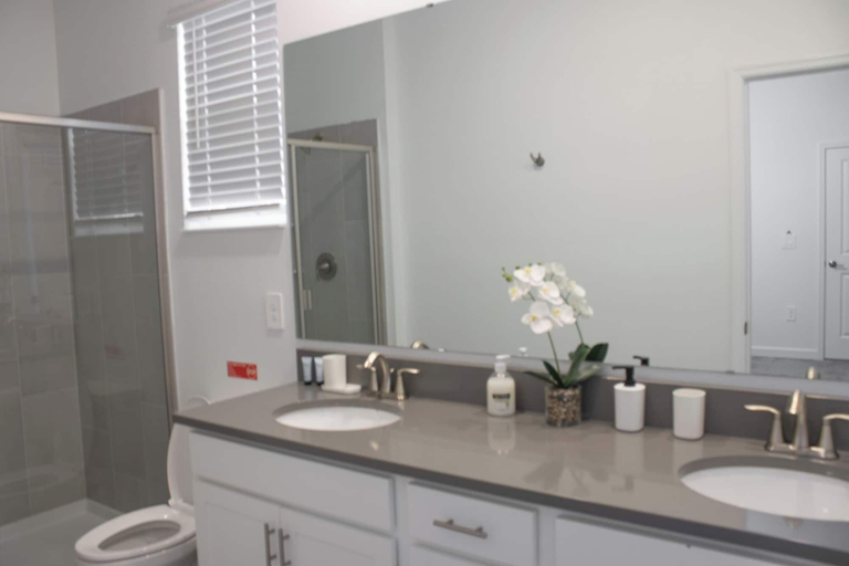 Bathroom 4, 731 Whistling Straits Blvd., Osceola