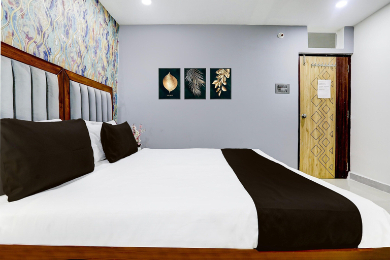 Room 3, Deluxe With Twin Bedhotel SPG Grand, Hyderabad