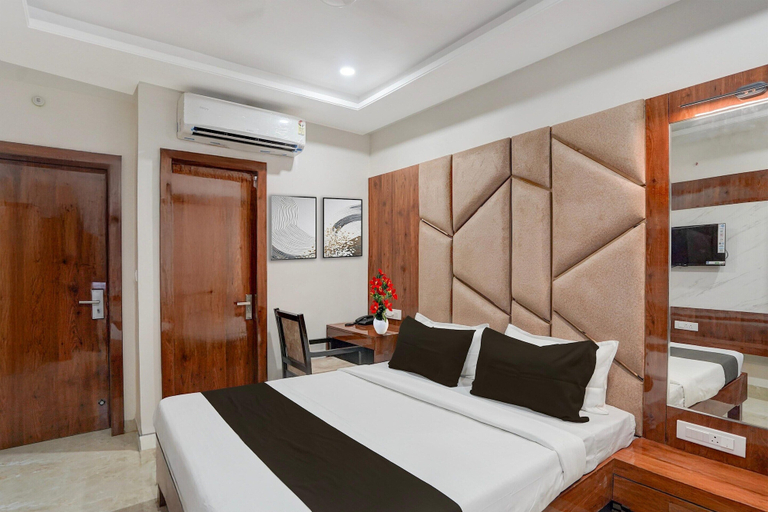 Room 4, Deluxehotel Crosslane, Kota