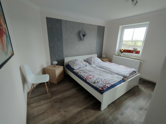 Room 2, Ferienwohnung in Wenkendorf mit Garten, Ostholstein