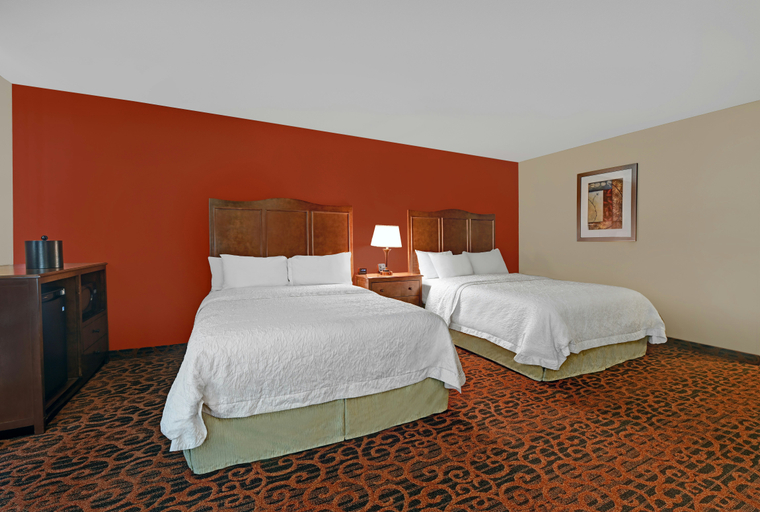 Bedroom 3, Hampton Inn Deming, Luna
