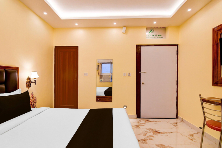 Room 5, Deluxe Shri Jagannath Homestay, Puri