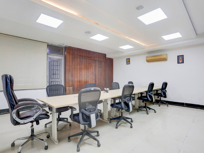 Meeting facility, Townhouse Sushant Lok Phase 1 Hotel Neven, Gurgaon