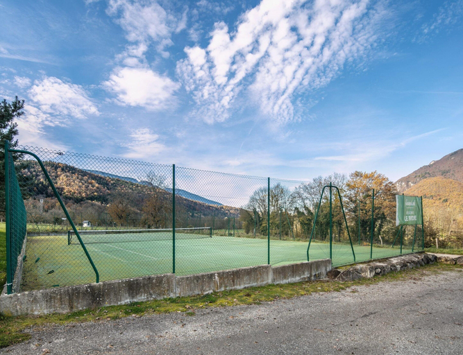 Sport court, Duplex for 12 Near Lake Annecy, Haute-Savoie