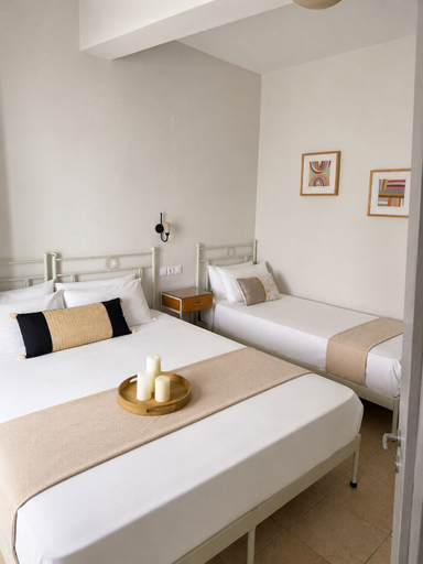 Room 2, Aurelia Rooms, South Aegean