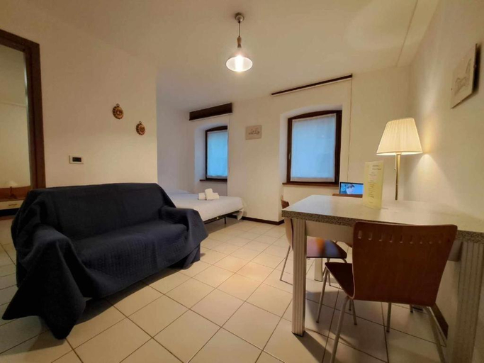 Others 5, Albergo Martina, Udine