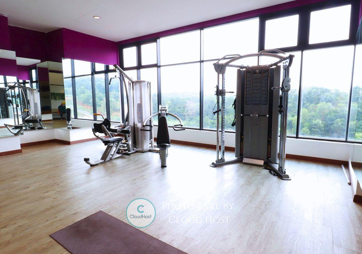 Others 5, Spacious Apartment Walk to IOI City Mall Putrajaya Free Parking, Kuala Lumpur
