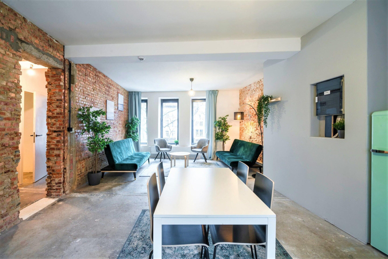 Living room 4, The Industrial Apartments2bbkwifins, Antwerpen