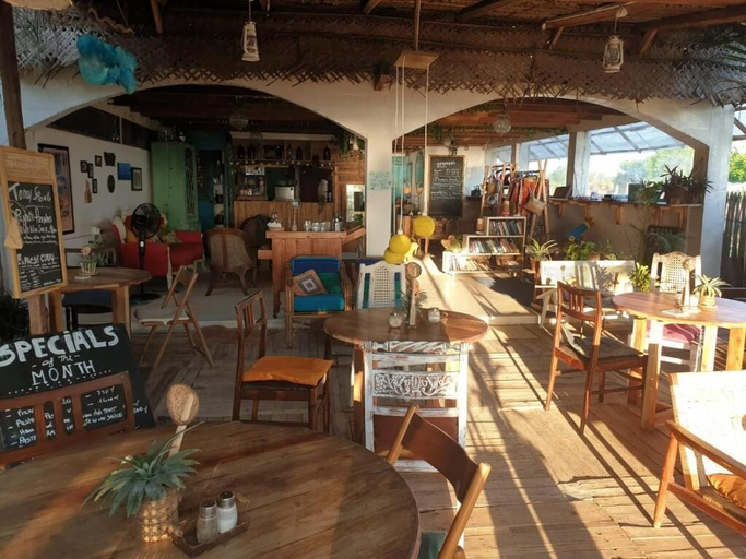 Food & Drinks 3, The Memo's Beach - Trincomalee, Kuchchaveli
