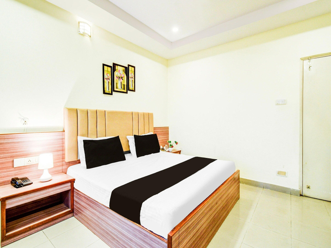 Room 3, Super Deluxe Roomred Hills Sitara Grand, Hyderabad