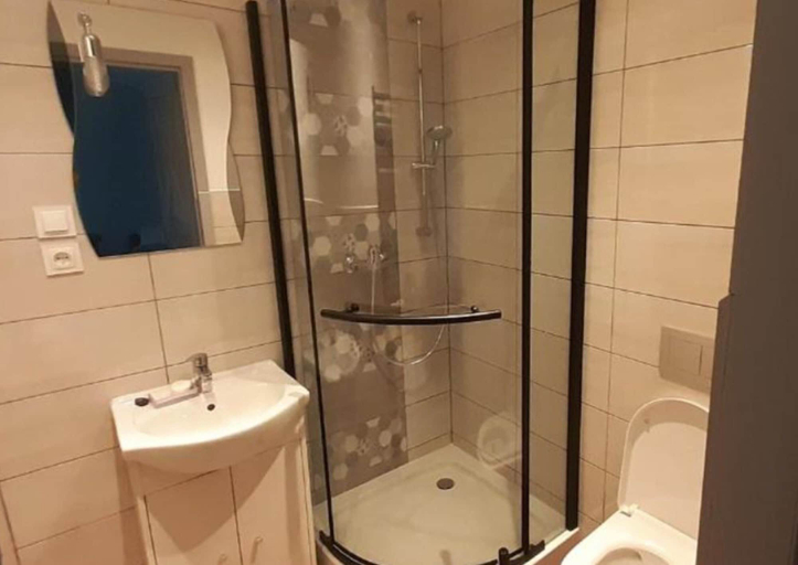 Bathroom 2, Half of a Holiday Home, Historic Mill, Sławno