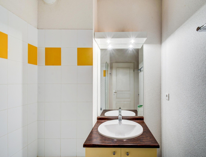 Bathroom, 5-person Stay Near Thermal Baths, Haute-Garonne