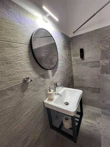 Bathroom 2, Ivory Serenity, South Aegean