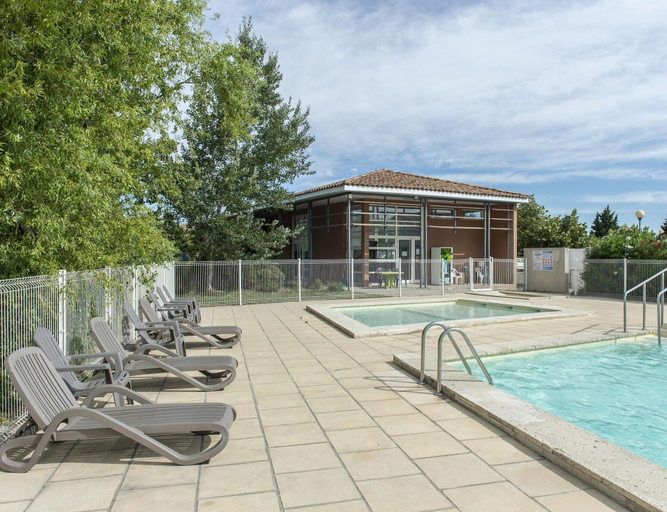 Pool 3, Country Stay for 6 in Provence Vineyards, Vaucluse