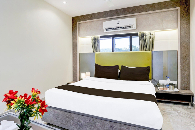 Room 3, Super Collection O Ghodbunder Road, Thane