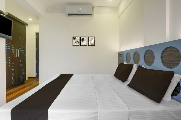 Room 2, Collection O Lodha Experia Mall, Thane
