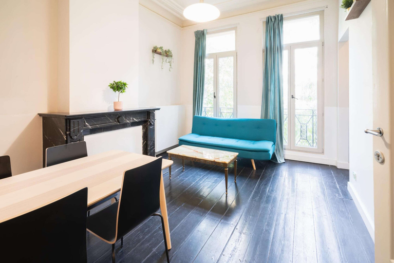 Living room, National Street Residence 1bbknsinternet, Antwerpen