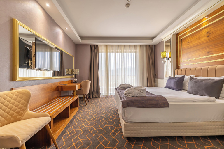 Bedroom 3, Grand Thermal Resort Hotel & Spa, Merkez