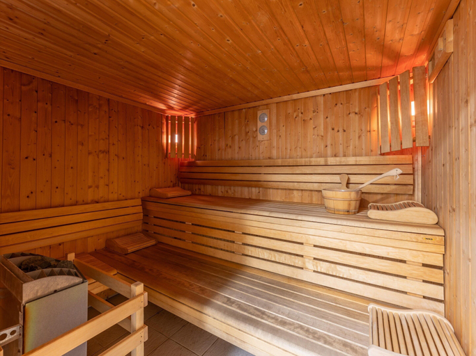 Spa treatment 4, Chic Family Flat With Heated Pool, Gironde
