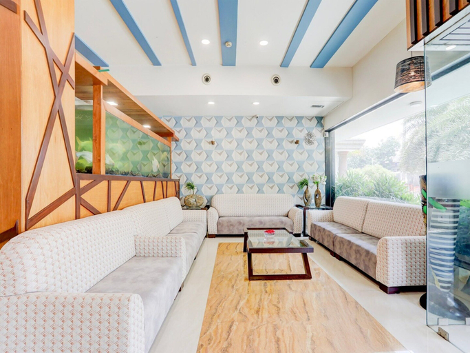 Reception 4, Suite La Casa Inn, Anand