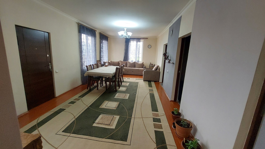 Others 4, Igor Bed and Breakfast
