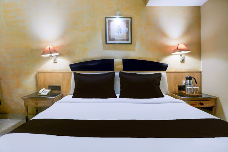 Room 3, Townhouse Formerly Krishna Presidency, Pune