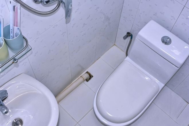 Bathroom 3, Alley Time Inn, Shangrao