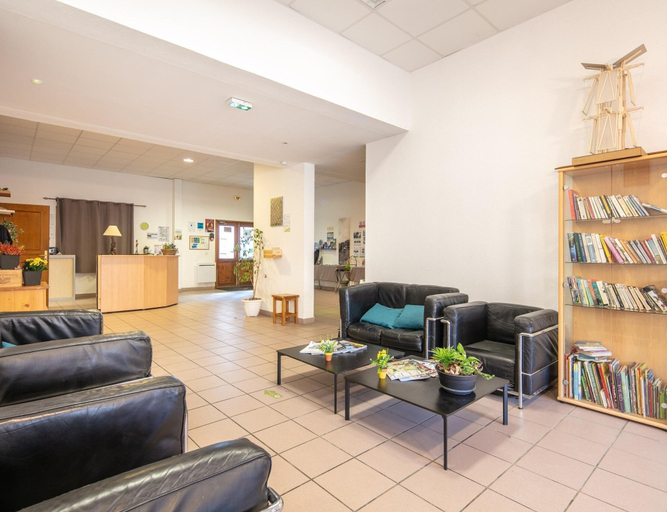 Lobby 3, Studio for 4 in Giez With Pool, Haute-Savoie