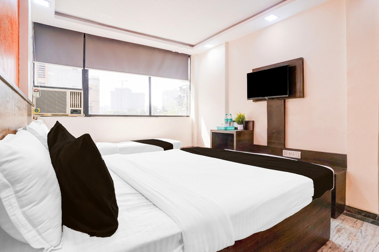 Room 5, Super Collection O Sector 5 Sanpada, Thane