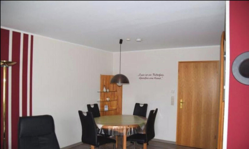 Dining, Ferienwohnung in Wenkendorf mit Garten, Ostholstein