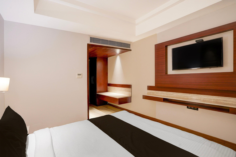 Room 2, Super Deluxe Room ORR Marathahalli, Bangalore