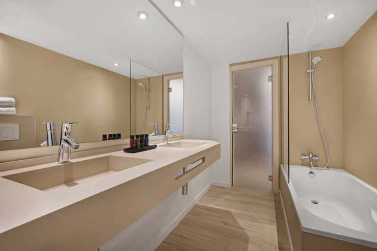 Bathroom 4, Hotel Palladium, Baleares
