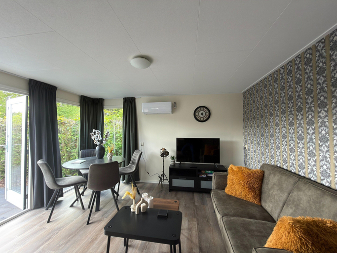Others 5, Chalet 56 in Stegeren Near the Heathlands, Ommen