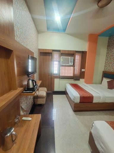 Room 4, Hotel Shaurya, Varanasi