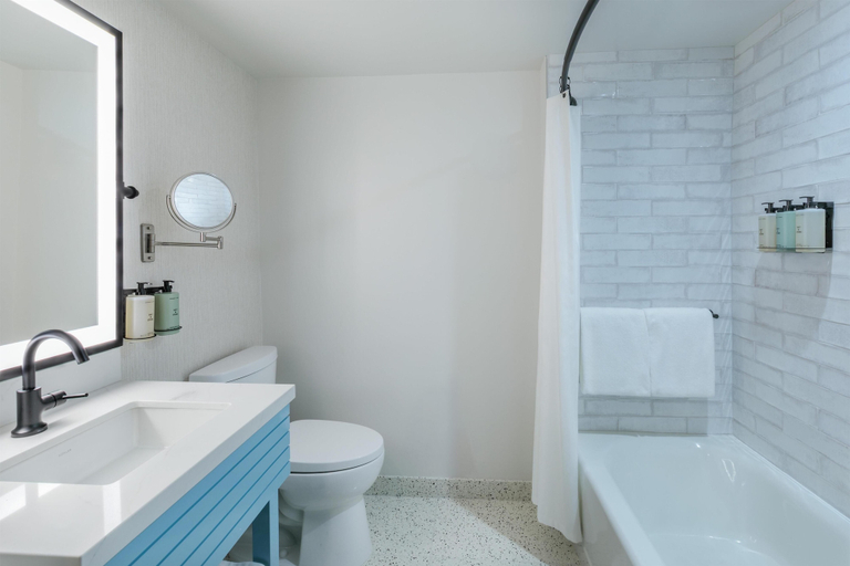 Bathroom 4, The Beacon at Embassy Row, WorldHotels Distinctive, Washington D.C.