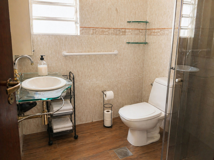 Bathroom 4, HD919, São Paulo