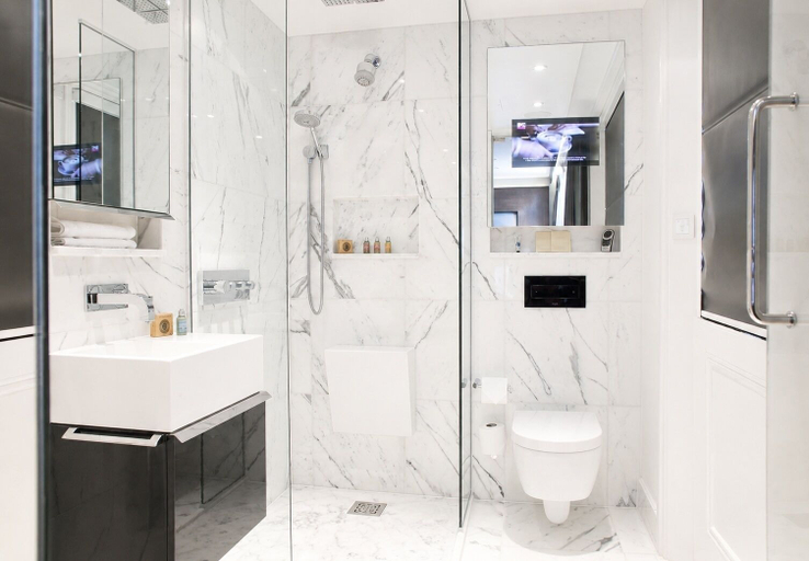 Bathroom 4, Eccleston Square Hotel, London